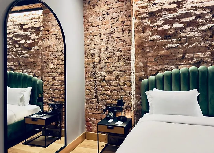 Ruz Hotels